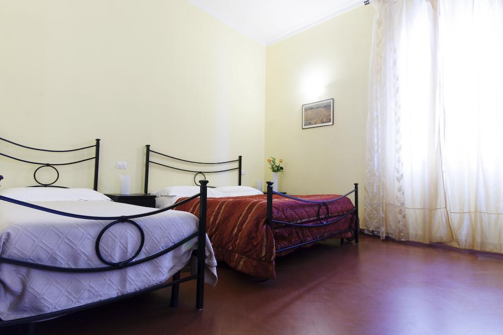Bed and Breakfast Residenza Betta Florencja Pokój zdjęcie